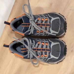 Merrell Kid's Moab FST Low Waterproof Hiking Sneaker 10.5